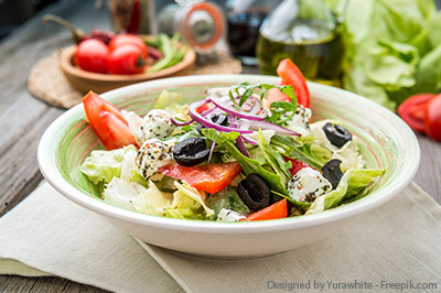 Salat mit verschiedenen Zutaten